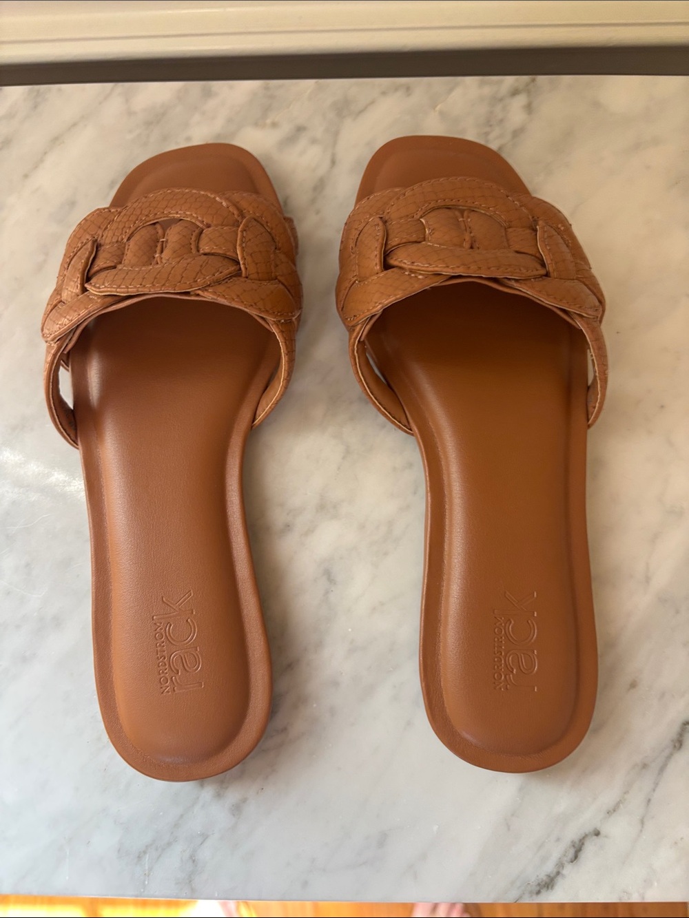 Women’s Tan Braided Slide Sandals - size 5
